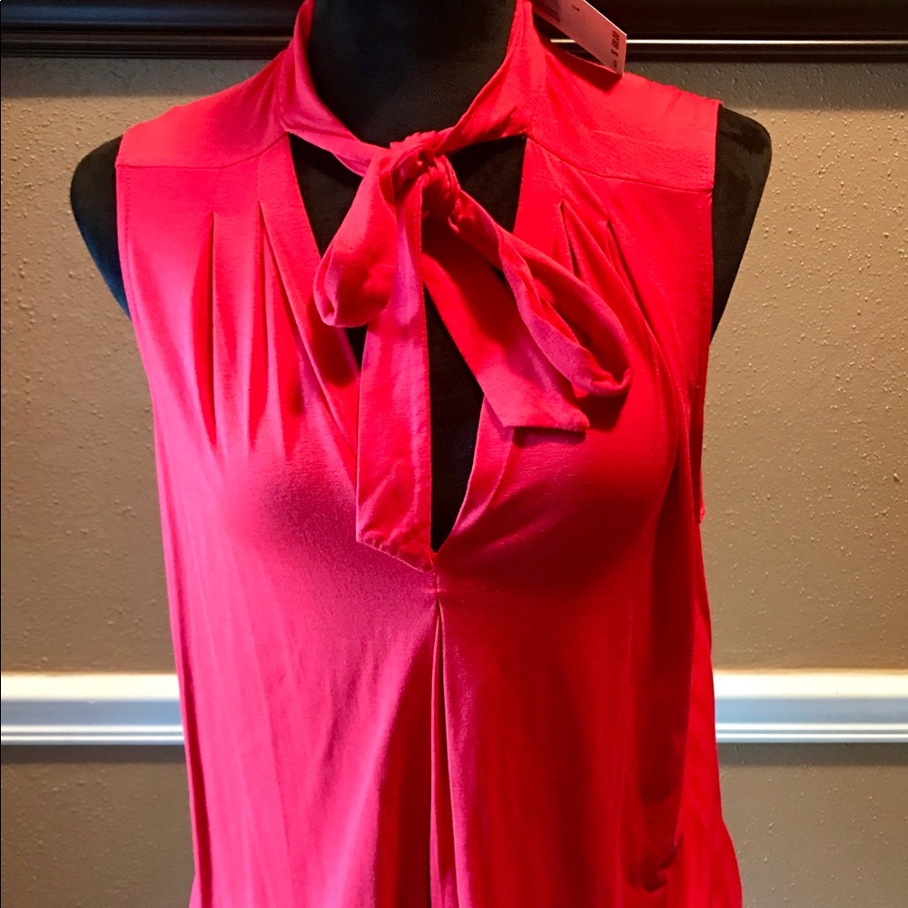 New Max Studio Sleevless necktie blouse